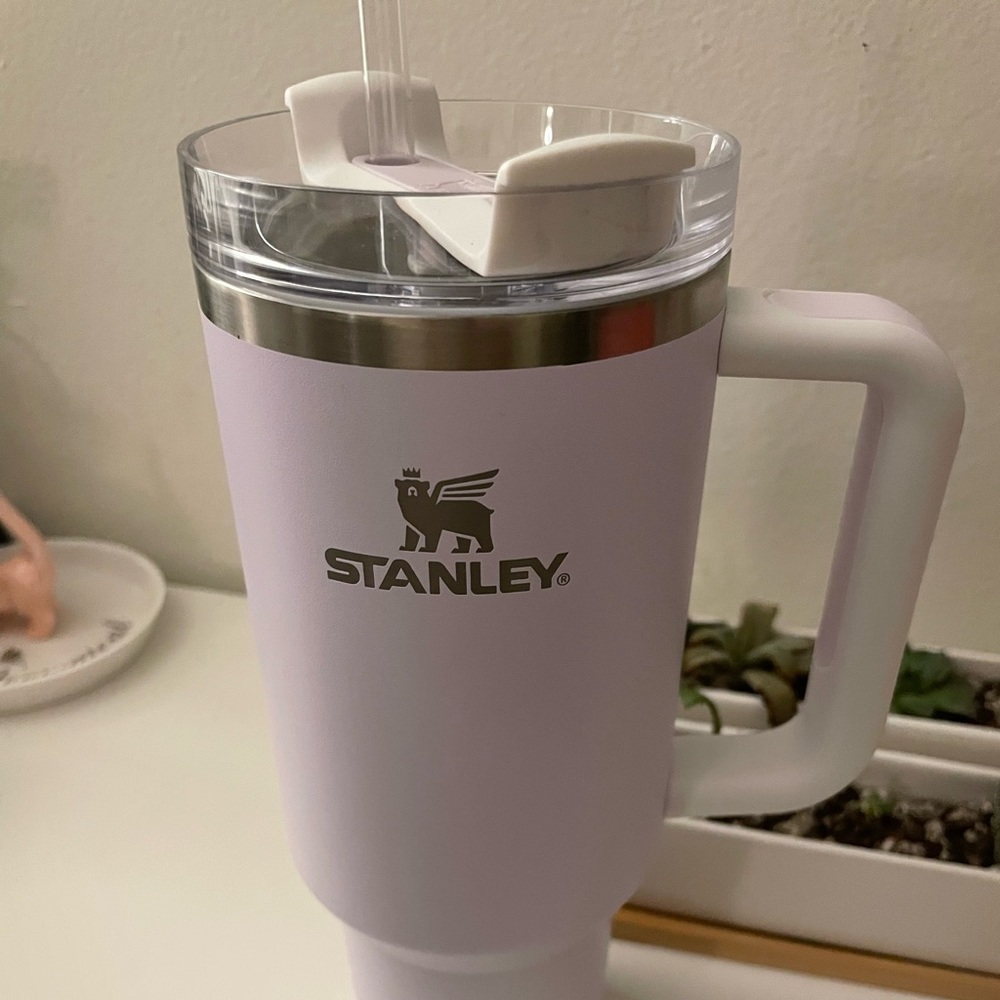 Lavender Stanley 40 oz. Quencher H2.0 FlowState Tumbler